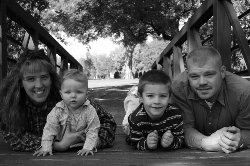 Name: familypictures050.jpg
Views: 91
Size: 86.4 KB