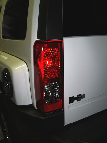 Name:  Hummer-H3-Taillight-before.jpg
Views: 205
Size:  26.1 KB