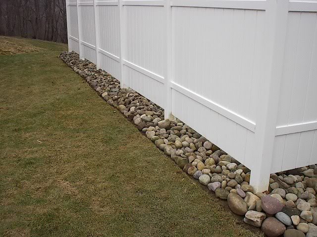 Name:  Fence-Rock032705010.jpg
Views: 132
Size:  79.3 KB