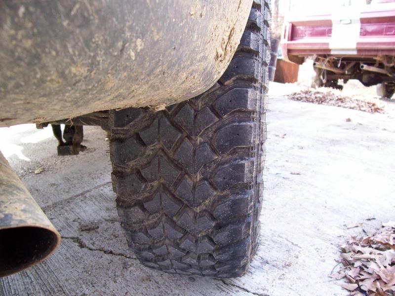 Name: tiretread.jpg
Views: 103
Size: 77.2 KB