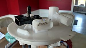 H3T 3.7L 5cyl wrong fuel pump-acdelco_connectors.jpg